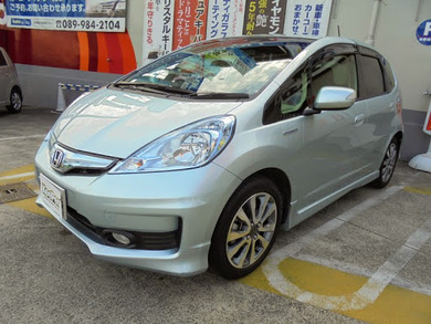 洗車では落ちなかった汚れが綺麗に！！　ホンダ　フィット