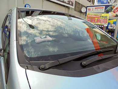 洗車では落ちなかった汚れが綺麗に！！　ホンダ　フィット