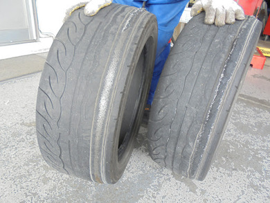 緊急タイヤ交換です。　　ホンダ　シビック