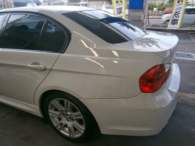 いつものホワイトキーパーで！　BMW320ｉ