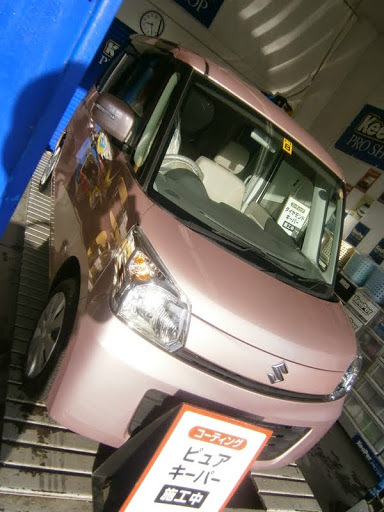 新車もツヤツヤ！　スズキ　スペーシア