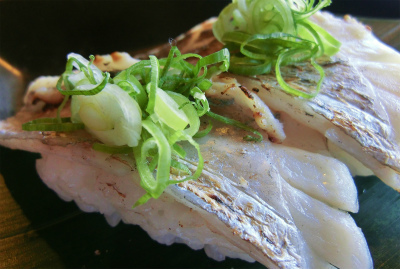 9月30日水曜日のセール品　太刀魚炙り寿司