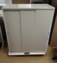 3枚扉書庫が入荷しました